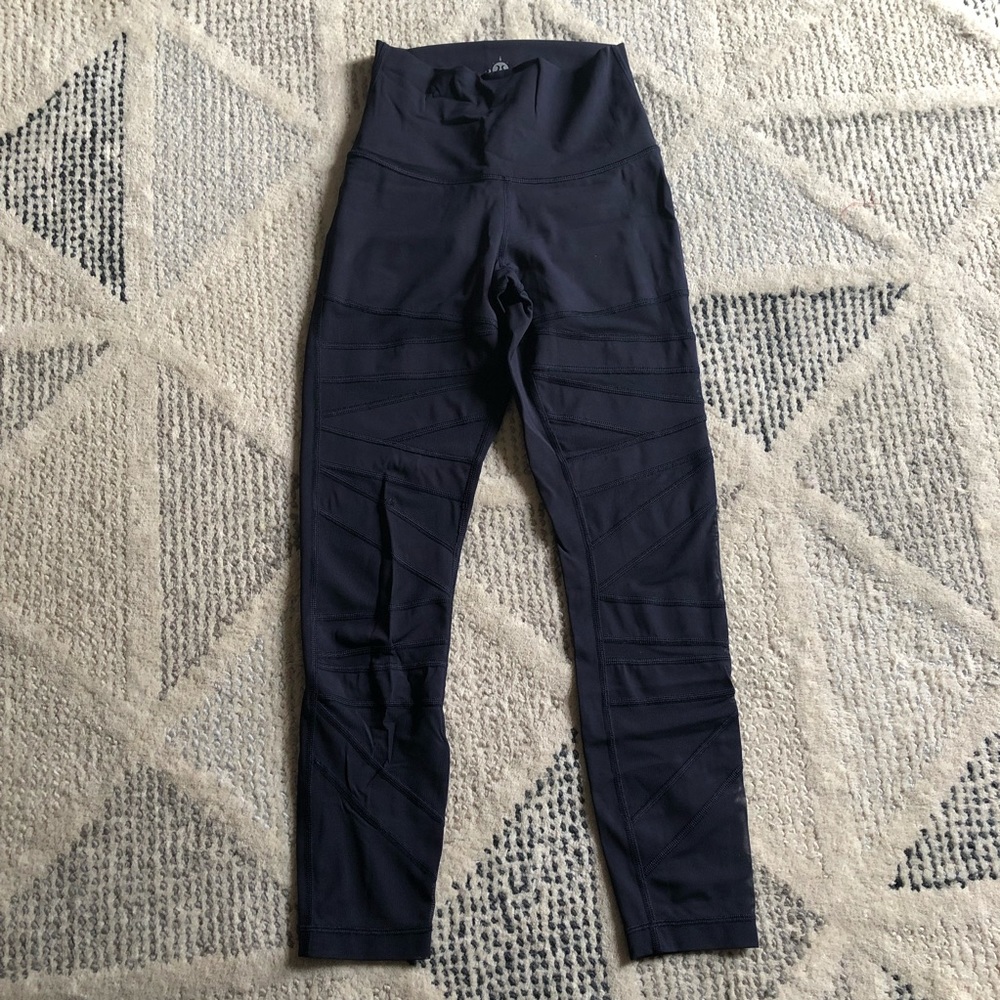 Lululemon tech mesh Wanderlust 4